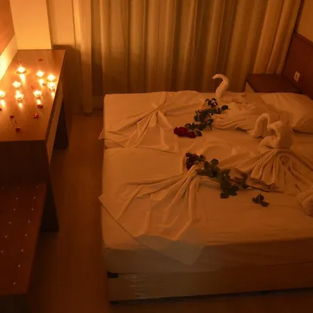 Hotell Palace - Halal *