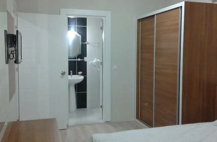 Palace - Halal Szálloda Side