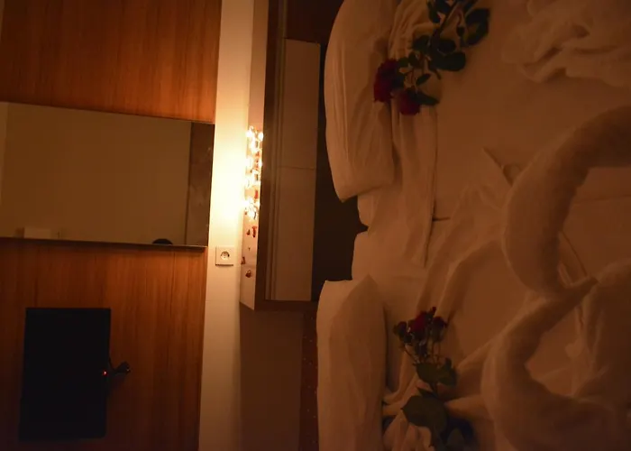 Hotel Palace - Halal Side