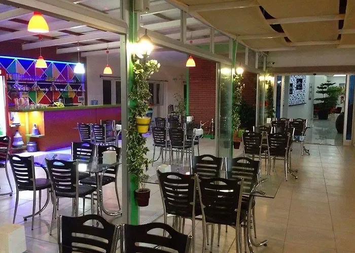 Palace - Halal Hotel