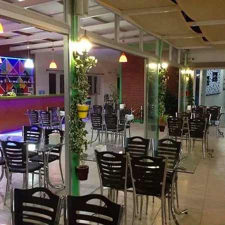 Palace - Halal Otel