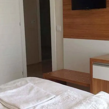 Palace - Halal Otel *